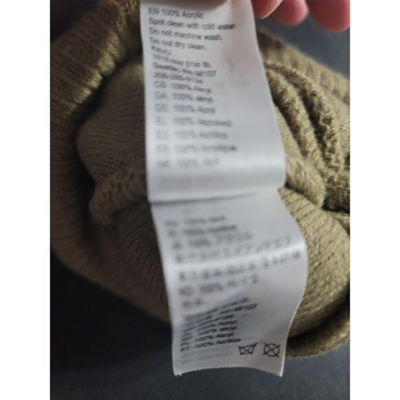 Kavu Toddler Herschel Pom Beanie Polar Bear Print Pom Pom - Picture 6 of 6